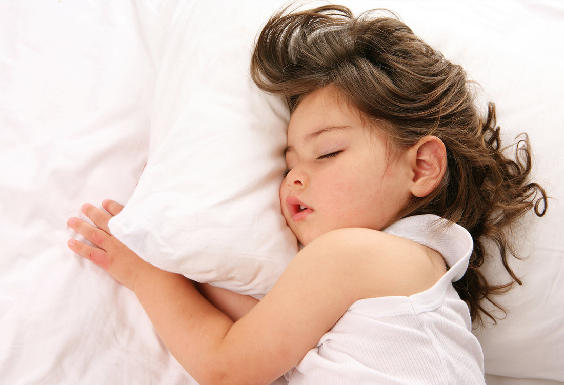 When should baby sleep with a toddler pillow?