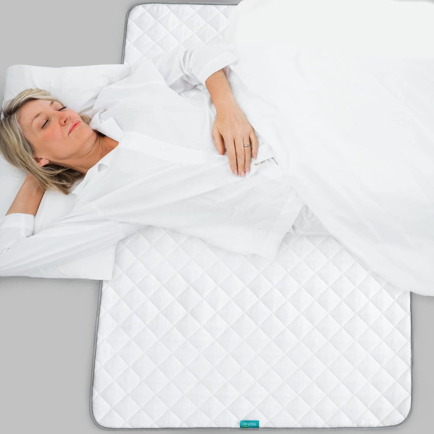 Waterproof Bed Pad/ Mat - 34" x 52", Quilted Protector with Cotton Surface and Non-slip Back for Adults, Kids and Pets, Machine Washable, White - Biloban Online Store